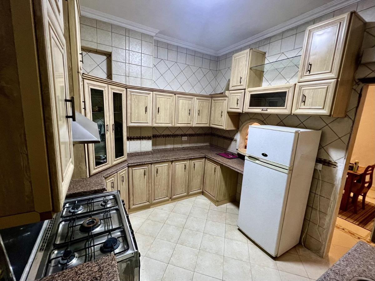 Near The Pyramids Inn Nazlet el-Sisi Екстер'єр фото